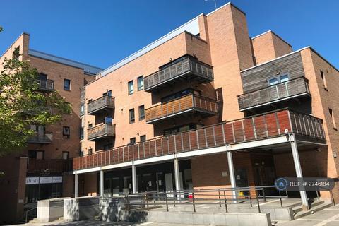 2 bedroom flat to rent, Tradewind Square, Liverpool, L1