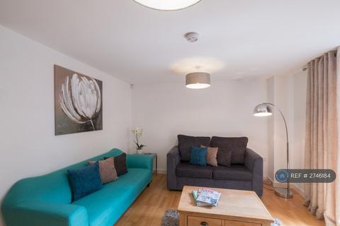 2 bedroom flat to rent, Tradewind Square, Liverpool, L1