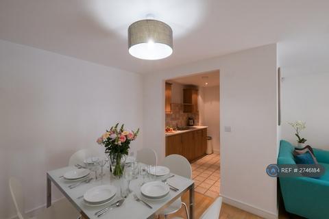 2 bedroom flat to rent, Tradewind Square, Liverpool, L1