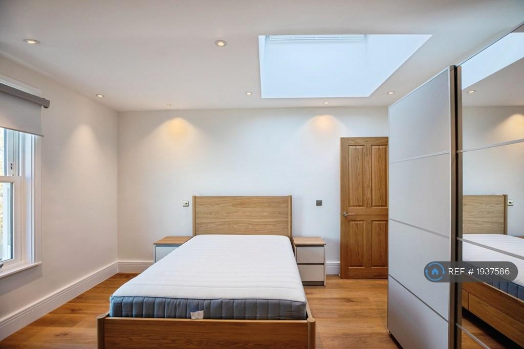 Bedroom 2 Skylight