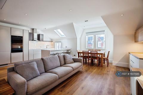 2 bedroom flat to rent, Drakefield Road, London, SW17