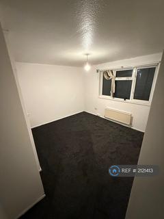 3 bedroom semi-detached house to rent, Mitton Drive, Ribbleton, Preston, PR2
