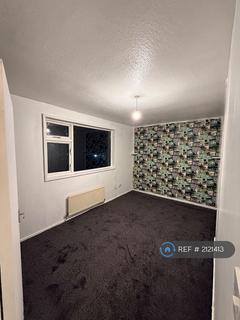 3 bedroom semi-detached house to rent, Mitton Drive, Ribbleton, Preston, PR2