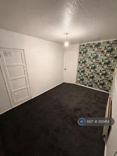 3 bedroom semi-detached house to rent, Mitton Drive, Ribbleton, Preston, PR2