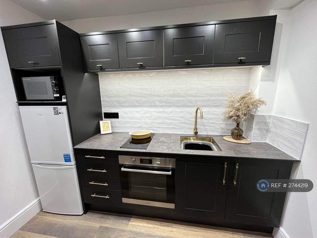 Example Of En-Suite