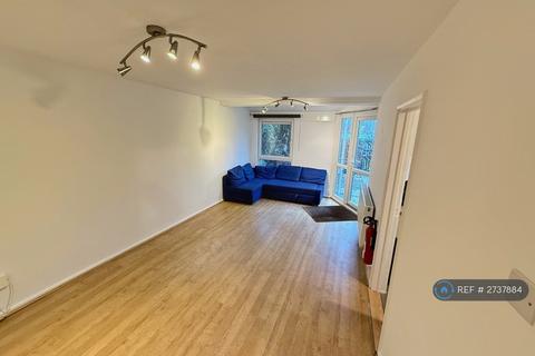 2 bedroom maisonette to rent, Rochford Walk, London, E8