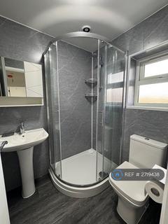 4 bedroom terraced house to rent, Sabina Road, Grays, RM16