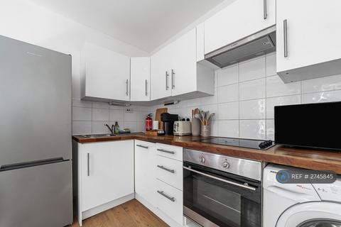 undefined, East Tenter Street, London, E1