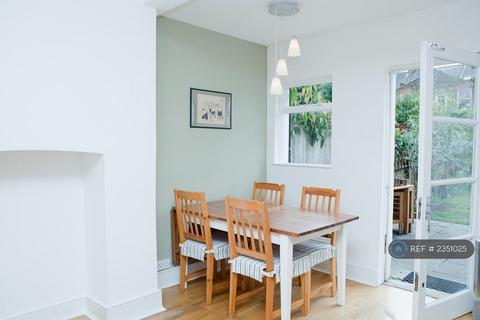 1 bedroom flat to rent, Cambray Road, London, SW12