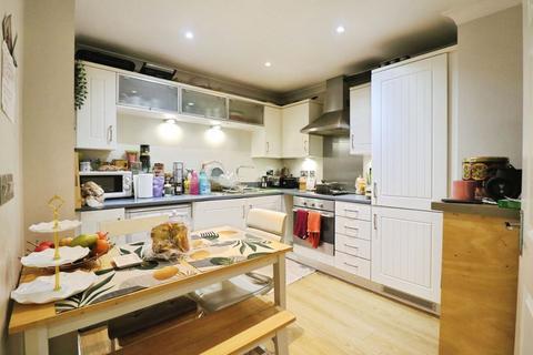 2 bedroom apartment for sale, Datchet Road, Slough