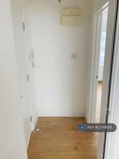 undefined, High Street North, Dunstable, LU6