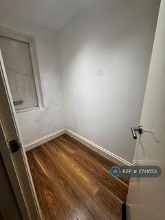 1 bedroom flat to rent, High Street, New Malden, KT3