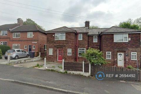 3 bedroom semi-detached house to rent, Dorchester Road, Swinton, Manchester, M27