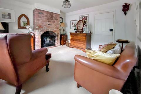 undefined, Main Street, Grantham NG32