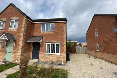 2 bedroom semi-detached house to rent, Middlebeck Close, Middlesbrough