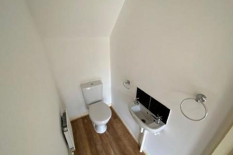2 bedroom semi-detached house to rent, Middlebeck Close, Middlesbrough