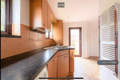 3 bedroom detached house to rent, Chevalier Grove, Crownhill, Milton Keynes, MK8