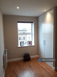 2 bedroom flat to rent, Holloway Road, London, N19