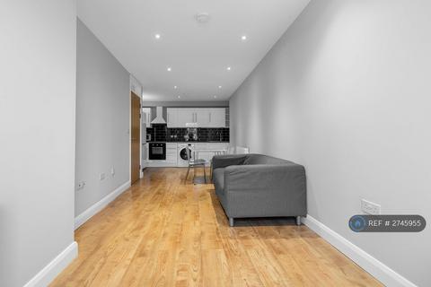 2 bedroom flat to rent, Holloway Road, London, N19