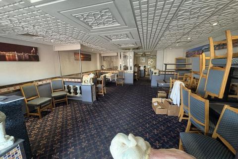 2 bedroom property for sale, MIXED USE FREEHOLD FOR SALE - VACANT RESTAURANT WITH FLAT ABOVE