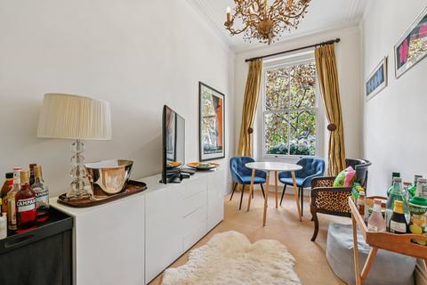 2 bedroom flat for sale, Cornwall Gardens, London