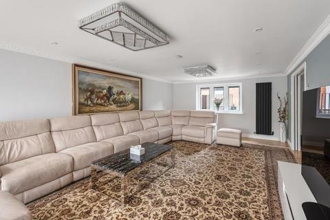 3 bedroom detached house for sale, Applewick Lane, High Wycombe HP12