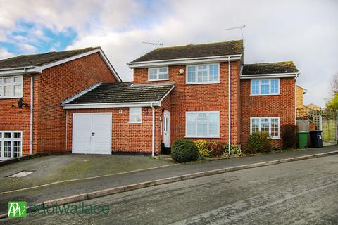 4 bedroom detached house for sale, Upper Shott, West Cheshunt