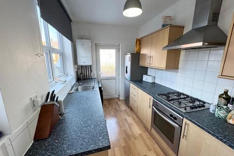 3 bedroom apartment for sale, Rothbury Terrace, Heaton