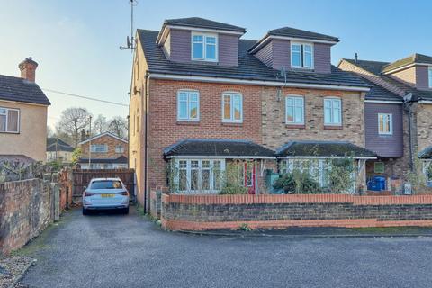 2 bedroom end of terrace house for sale, Aldershot, Hants