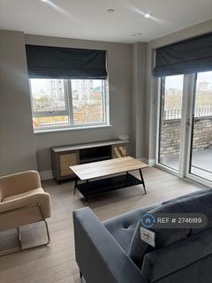 2 bedroom flat to rent, Hyde Apartments, London, SW11