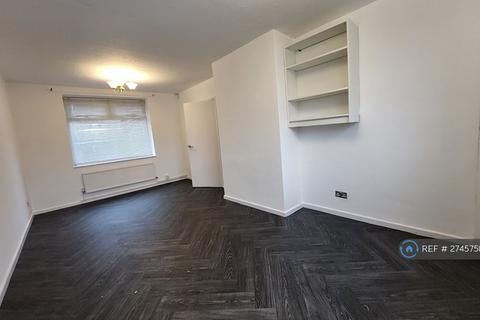 3 bedroom semi-detached house to rent, Windermere Road, Middleton, Manchester, M24