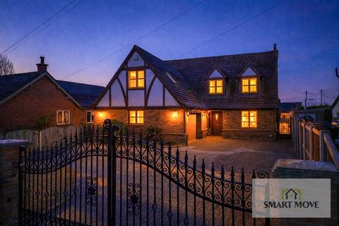5 bedroom detached house for sale, Hesketh Lane, Preston PR4