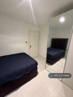 1 bedroom in a house share to rent, Royeston Gardens, Ig1 3Sy, IG1