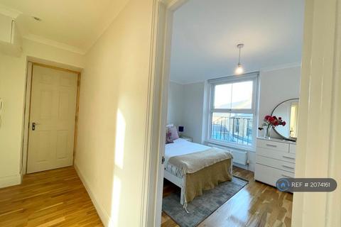 undefined, City Road, London, EC1V