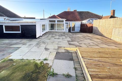 2 bedroom semi-detached bungalow for sale, Oxstalls Drive, Longlevens, Gloucester
