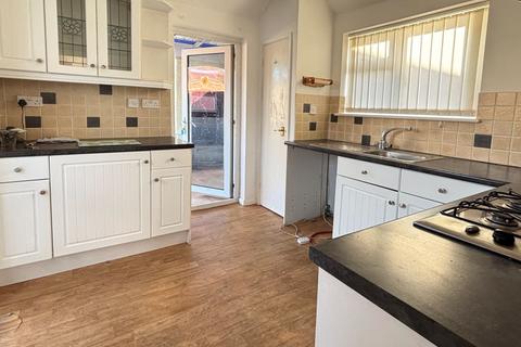 2 bedroom semi-detached bungalow for sale, Oxstalls Drive, Longlevens, Gloucester