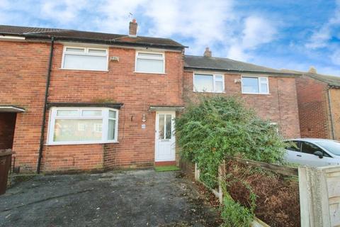 3 bedroom property to rent, Carr Avenue, Manchester M25