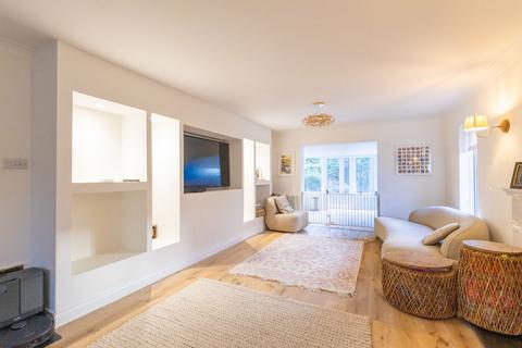 4 bedroom detached house for sale, Willow Street, Wrexham