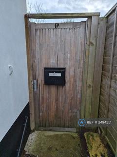Studio to rent, Sherwood Road, Seaford, BN25