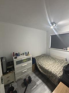 2 bedroom semi-detached house to rent, Copeland Avenue, New Parks