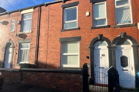 3 bedroom terraced house to rent, Brunswick Street, Oldham OL2