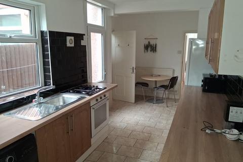 2 bedroom apartment to rent, Granby Road, Leicester