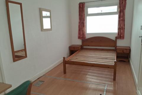 2 bedroom apartment to rent, Granby Road, Leicester