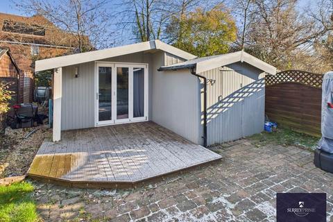 2 bedroom ground floor maisonette for sale, Two Bedroom Ground floor Maisonette West Horsley.