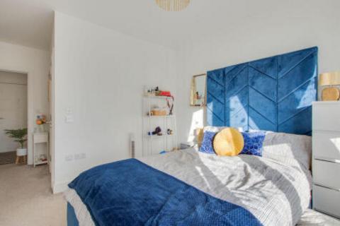 2 bedroom flat for sale, Ballast Road, Erith DA8