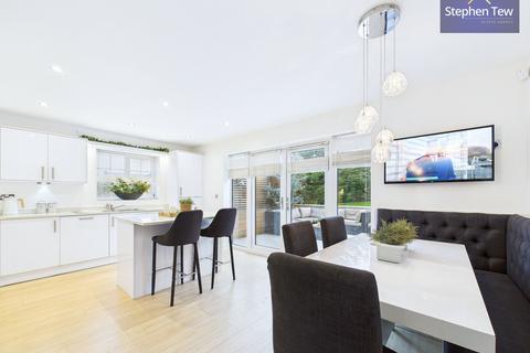 4 bedroom detached house for sale, Dunnock Avenue, Poulton-Le-Fylde FY6