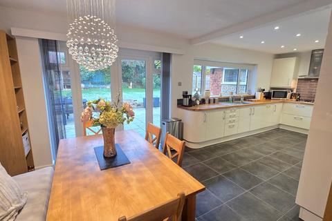 3 bedroom detached bungalow for sale, Cowdray Park Road, Bexhill-on-Sea, TN39