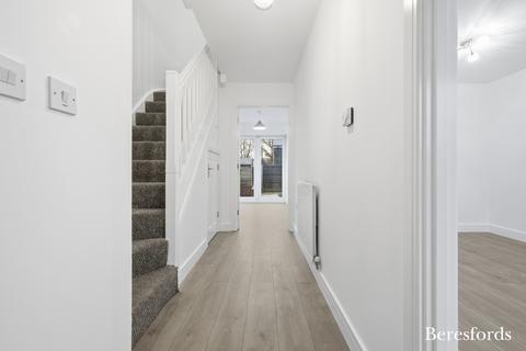 undefined, School Avenue, Basildon, SS15