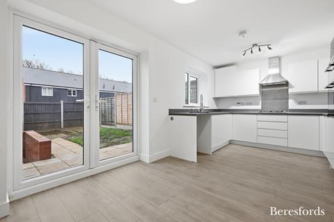 undefined, School Avenue, Basildon, SS15
