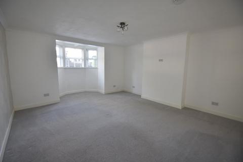2 bedroom flat to rent, Kent Road, Southsea PO5